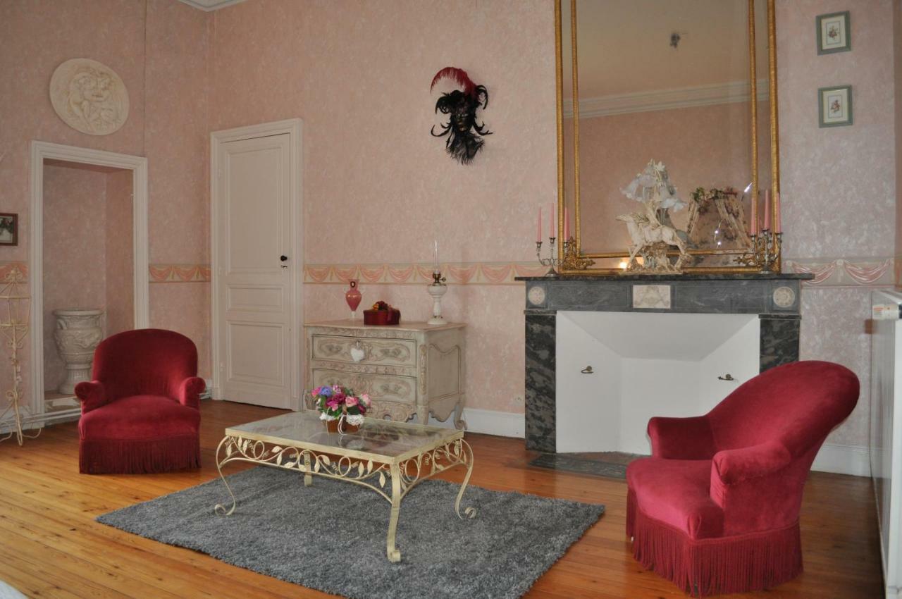 Château du Logis de Roche Clairac  Extérieur photo
