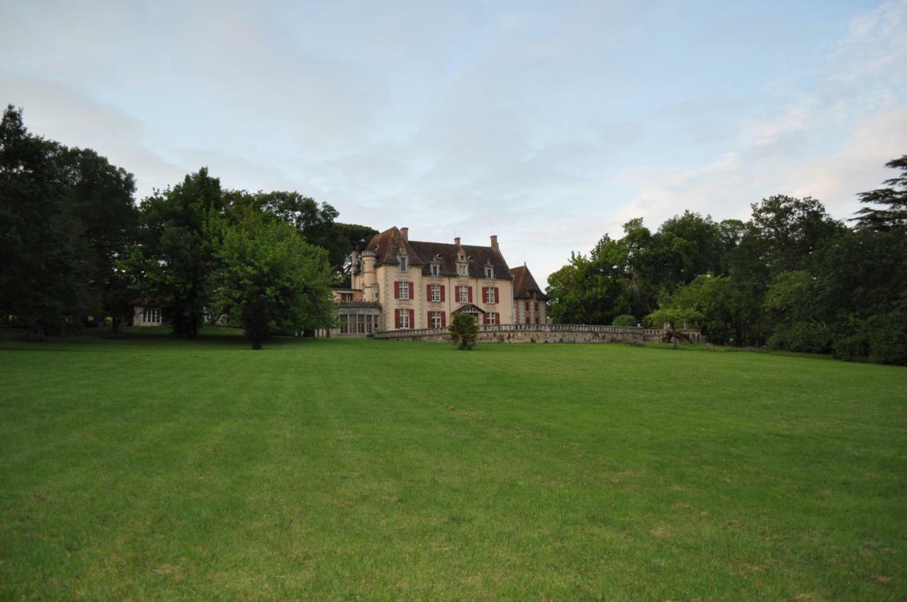 Château du Logis de Roche Clairac  Extérieur photo