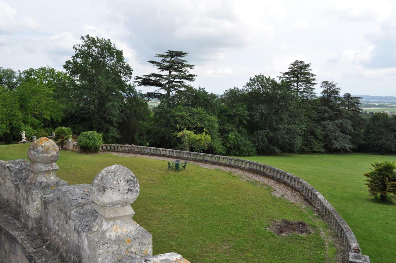 Château du Logis de Roche Clairac  Extérieur photo