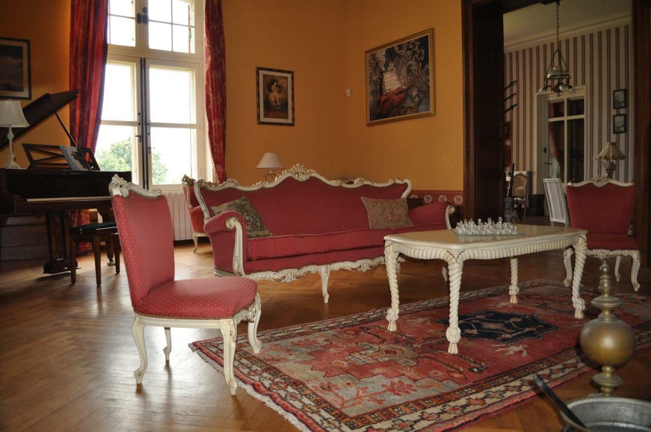 Château du Logis de Roche Clairac  Extérieur photo