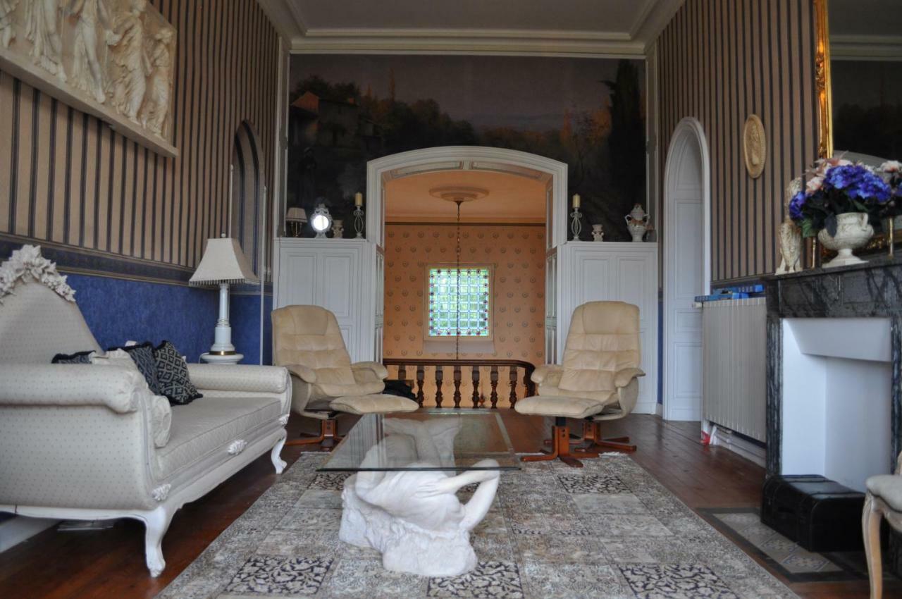 Château du Logis de Roche Clairac  Extérieur photo
