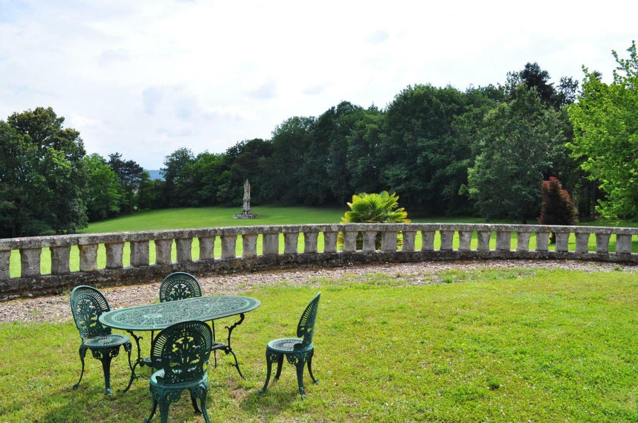 Château du Logis de Roche Clairac  Extérieur photo